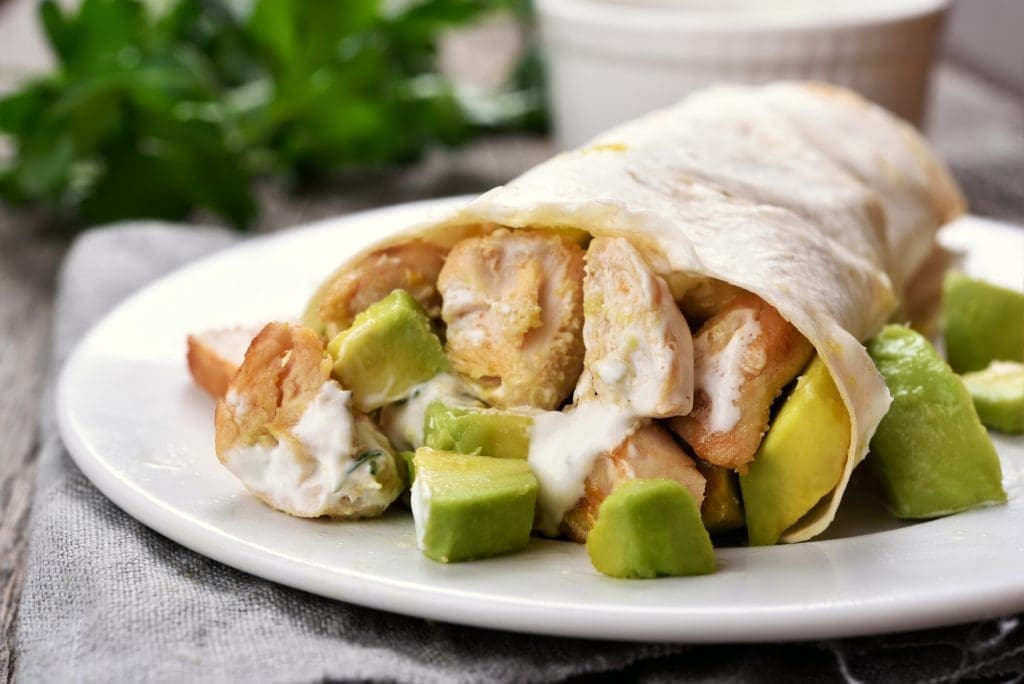 10 recipes with 5 ingredients, 15 minutes and it's ready! Wrap sandwich with chicken and avocado
